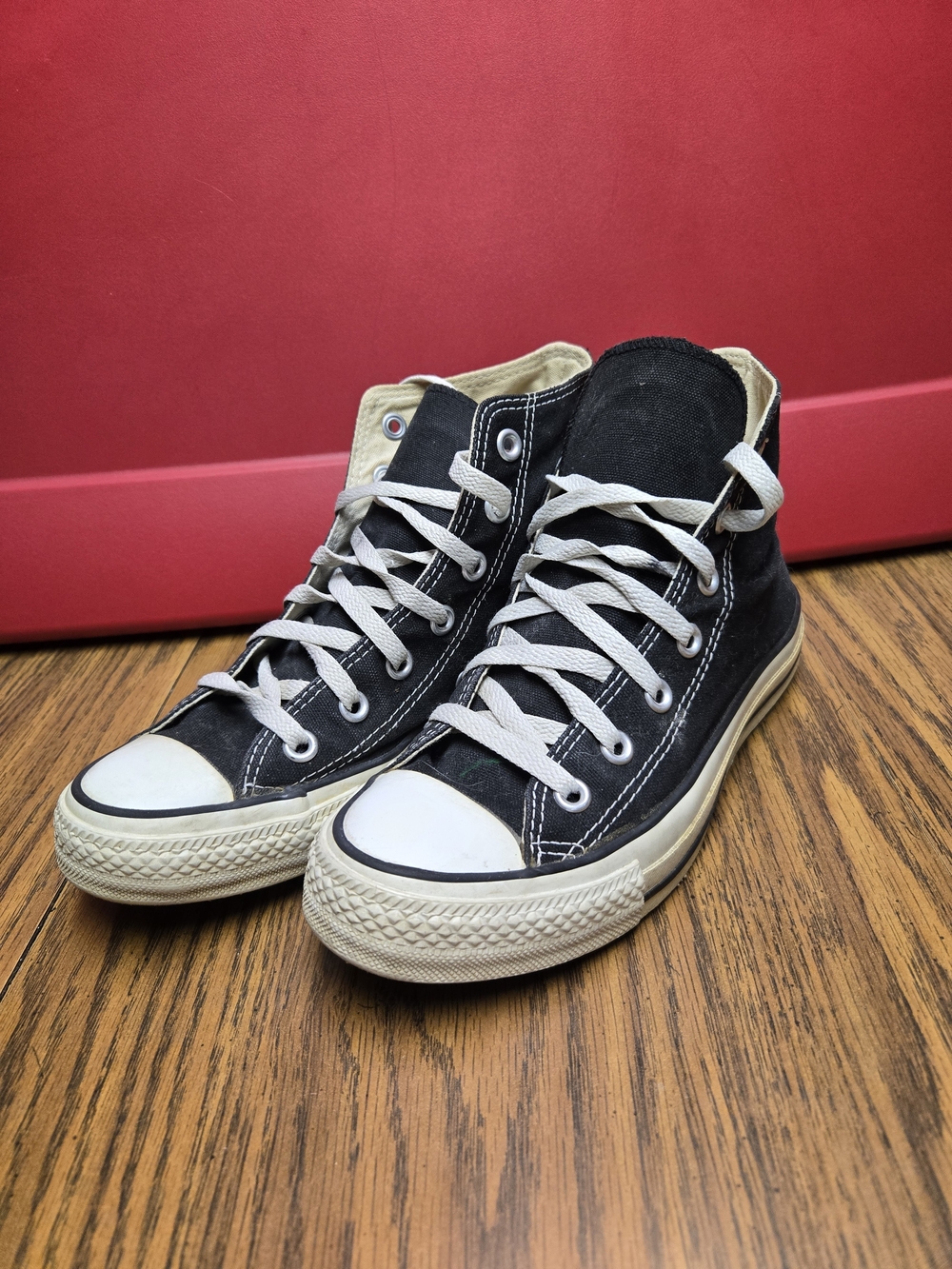 Converse Chuck Taylor All Star High Top Sneakers Black & White.